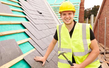 find trusted Llwyneinion roofers in Wrexham