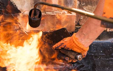 Llwyneinion flat roof repair companies